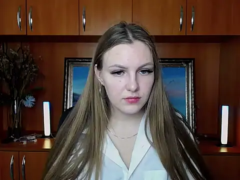 Snapshot of _AlMamiyy_ chatting on September 2025 01:00:01 PM AlMamiyy online show from September 2025 01:00:01 PM