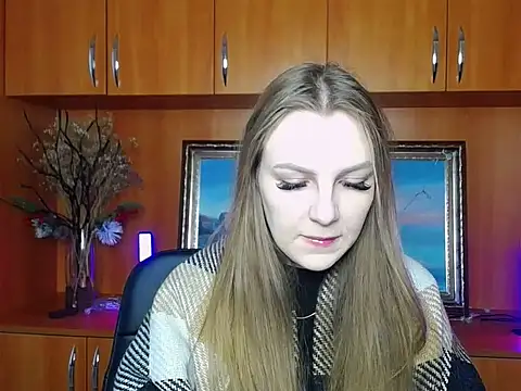 Snapshot of _AlMamiyy_ chatting on September 2025 06:18:02 AM AlMamiyy online show from September 2025 06:18:02 AM