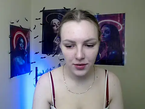 Snapshot of _AlMamiyy_ chatting on November 2025 08:03:01 AM AlMamiyy online show from November 2025 08:03:01 AM