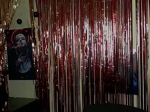 Snapshot of _AlMamiyy_ chatting on November 2025 07:33:02 AM AlMamiyy online show from November 2025 07:33:02 AM