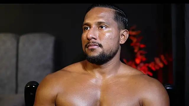 Snapshot of CallumMuscle chatting on November 2025 03:00:02 PM CallumMuscle online show from November 2025 03:00:02 PM