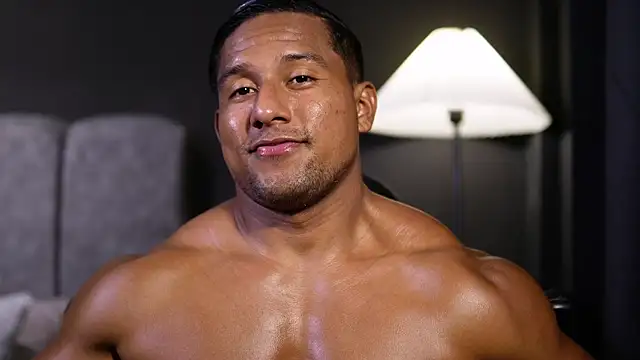 Snapshot of CallumMuscle chatting on November 2025 06:43:01 PM CallumMuscle online show from November 2025 06:43:01 PM