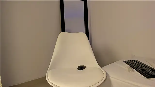 Snapshot of keyth_03 chatting on December 2024 10:34:01 PM keyth 03 online show from December 2024 10:34:01 PM