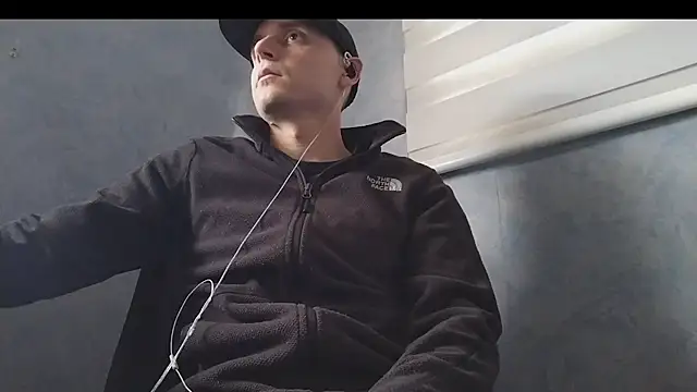 Snapshot of nextdoorneighbor chatting on February 2025 06:31:02 PM nextdoorneighbor online show from February 2025 06:31:02 PM