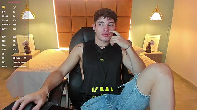 AlejooTwink online show from October 2025 01:46:01 AM