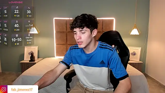 AlejooTwink online show from April 2026 12:15:02 AM