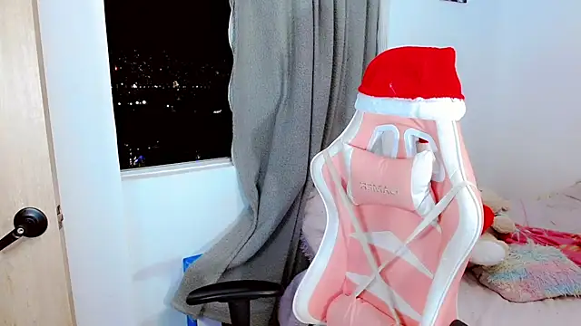 Kylie martinez online show from January 2025 05:01:01 AM