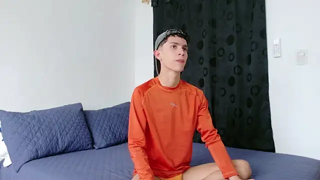 Noah tyler  online show from November 2025 05:36:02 PM