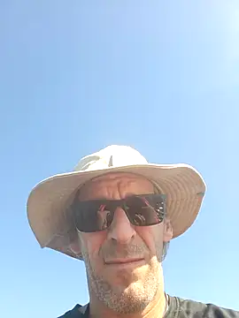 chatwatchcum online show from October 2025 05:11:01 PM