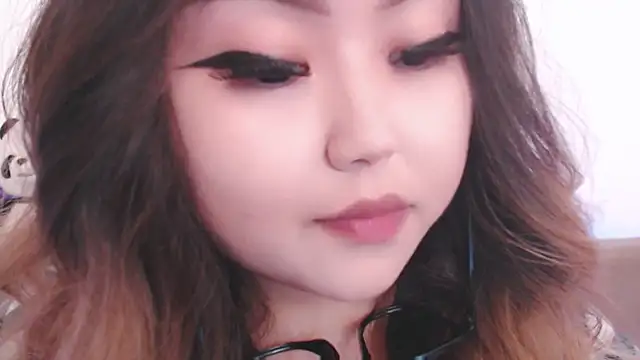 Snapshot of amelia_sunlight chatting on April 2026 05:00:02 PM amelia sunlight online show from April 2026 05:00:02 PM