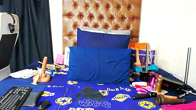 Hotxbums22 online show from February 2026 07:45:02 PM