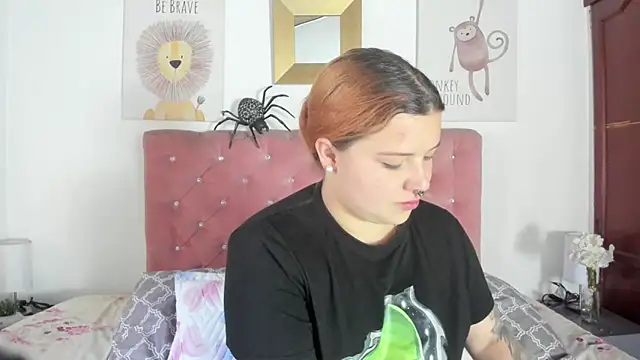 Snapshot of CelessteRedds chatting on October 2025 11:20:02 AM CelessteRedds online show from October 2025 11:20:02 AM