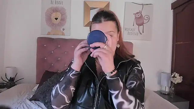 Snapshot of CelessteRedds chatting on November 2025 11:20:01 AM CelessteRedds online show from November 2025 11:20:01 AM