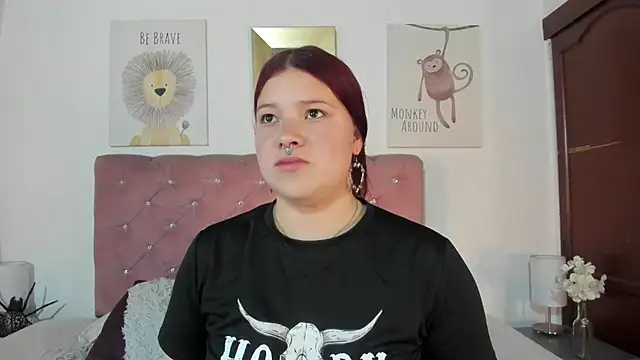 Snapshot of CelessteRedds chatting on November 2025 11:31:01 AM CelessteRedds online show from November 2025 11:31:01 AM