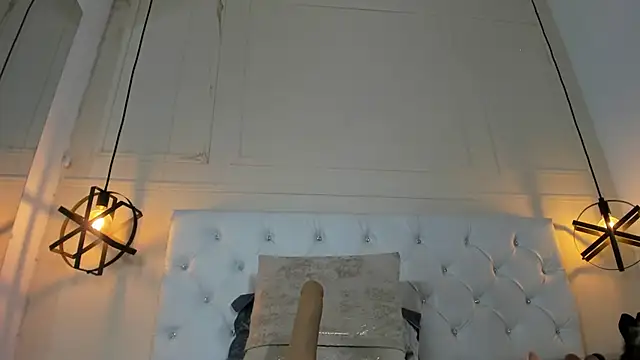 Snapshot of Slut_Milf_ chatting on February 2025 01:45:02 AM Slut Milf  online show from February 2025 01:45:02 AM