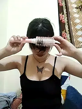 Snapshot of Cool__girl chatting on February 2025 07:38:02 PM Cool girl online show from February 2025 07:38:02 PM