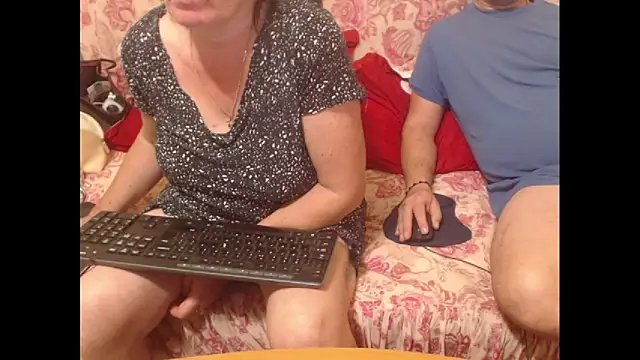 sweetcouplesweets online show from November 2025 11:56:01 AM