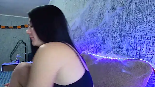 Liana diva online show from October 2025 09:04:02 PM