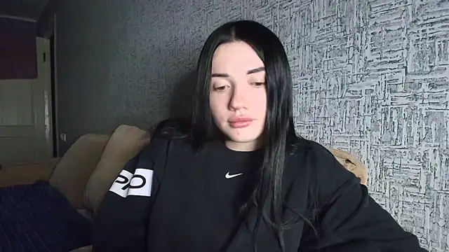 Snapshot of Liana_diva chatting on February 2026 04:18:01 PM Liana diva online show from February 2026 04:18:01 PM