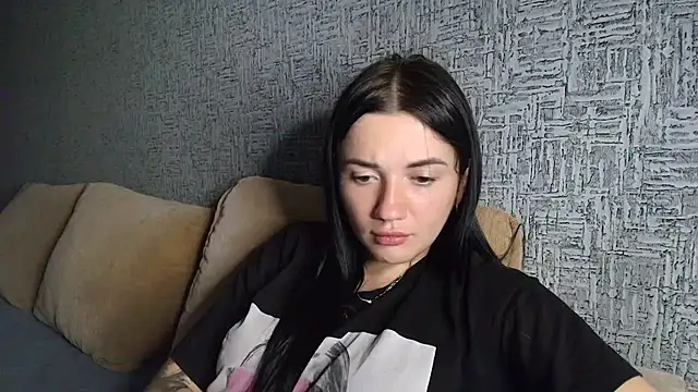 Liana diva online show from July 2026 05:20:01 PM