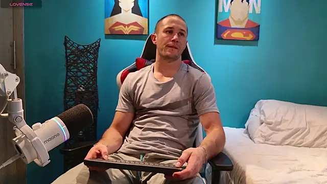 AxelFairchaild online show from January 2025 03:53:02 PM