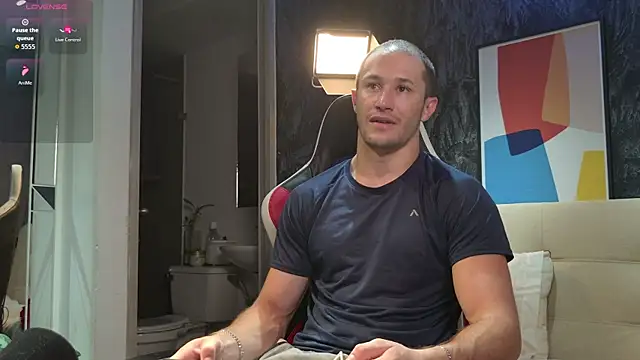 AxelFairchaild online show from November 2025 12:49:02 PM