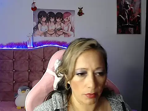 Melanyy 100 online show from December 2024 12:04:01 AM