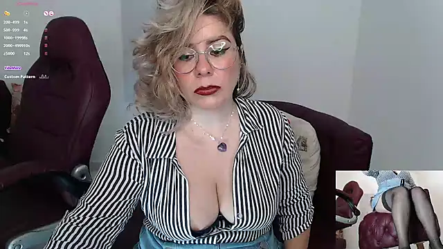 Snapshot of Serenay_ chatting on January 2025 01:34:02 AM Serenay  online show from January 2025 01:34:02 AM