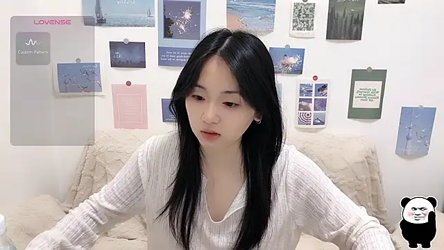 Snapshot of LiLiYbaby chatting on October 2025 06:37:02 AM LiLiYbaby online show from October 2025 06:37:02 AM