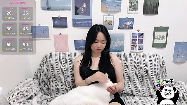 Snapshot of LiLiYbaby chatting on November 2025 06:35:02 AM LiLiYbaby online show from November 2025 06:35:02 AM