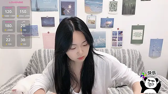 Snapshot of LiLiYbaby chatting on November 2025 06:36:02 AM LiLiYbaby online show from November 2025 06:36:02 AM