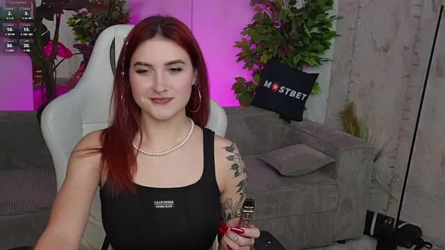 Magnetic Mia  online show from January 2025 12:33:01 AM