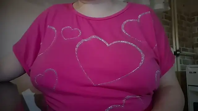 AalinnaK online show from December 2025 02:04:01 PM