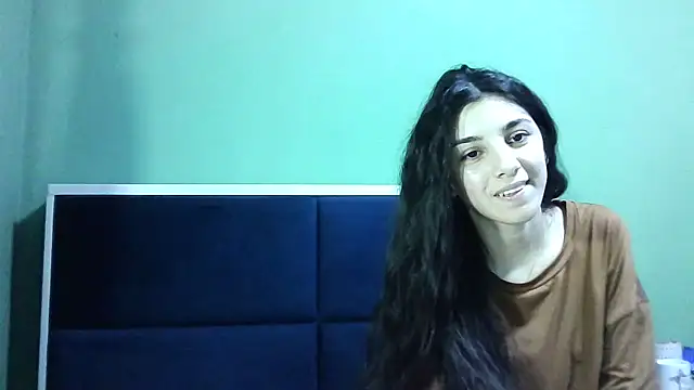 Snapshot of Ahotkittyxxx chatting on December 2024 04:39:01 PM Ahotkittyxxx online show from December 2024 04:39:01 PM