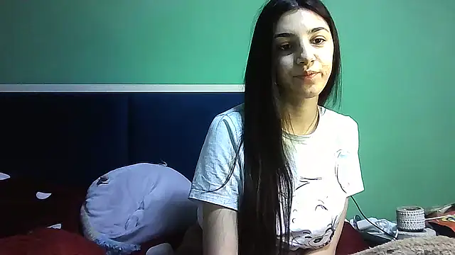 Snapshot of Ahotkittyxxx chatting on December 2024 07:55:01 AM Ahotkittyxxx online show from December 2024 07:55:01 AM