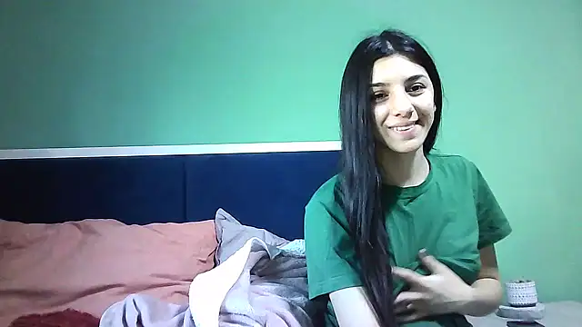 Snapshot of Ahotkittyxxx chatting on January 2025 09:43:02 AM Ahotkittyxxx online show from January 2025 09:43:02 AM