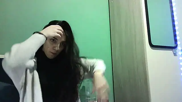 Snapshot of Ahotkittyxxx chatting on January 2025 10:40:01 AM Ahotkittyxxx online show from January 2025 10:40:01 AM