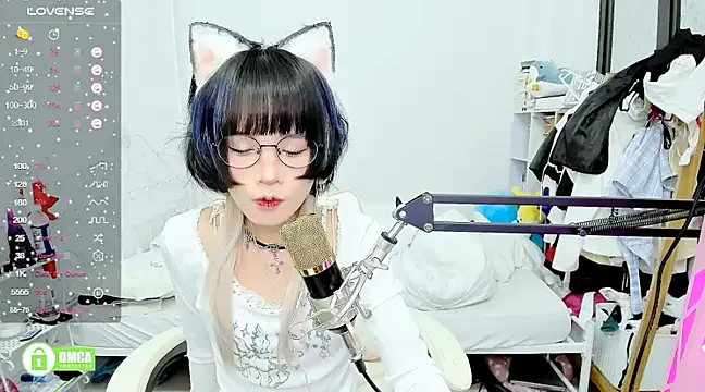 RassieRaph online show from March 2025 04:00:02 PM