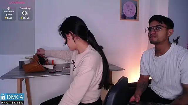 Snapshot of floriamANDjazmin chatting on February 2025 03:07:01 AM floriamANDjazmin online show from February 2025 03:07:01 AM