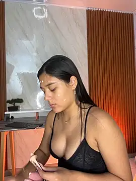 Snapshot of floriamANDjazmin chatting on November 2025 07:14:01 PM floriamANDjazmin online show from November 2025 07:14:01 PM