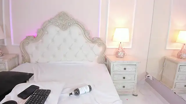 SamanthaPierce online show from November 2025 12:49:01 PM