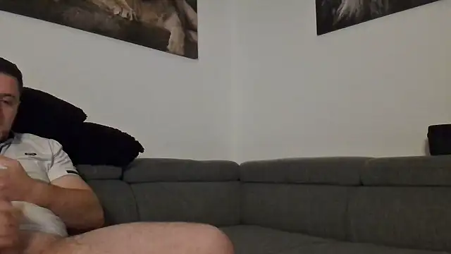 Snapshot of LoveXAddict chatting on January 2025 09:14:02 PM LoveXAddict online show from January 2025 09:14:02 PM