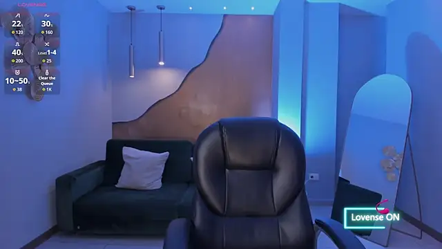 MaddisonLowe online show from March 2026 08:59:02 PM