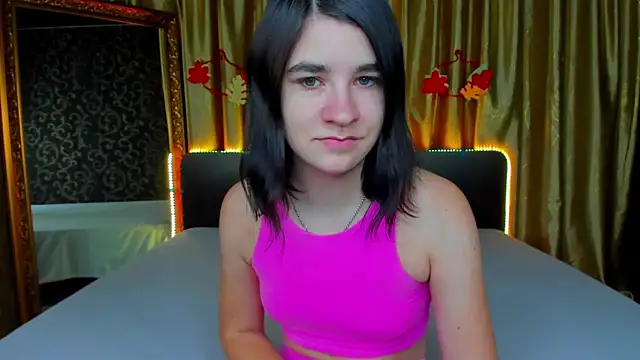 Snapshot of _Polly_Love_ chatting on November 2025 07:03:01 AM Polly Love online show from November 2025 07:03:01 AM