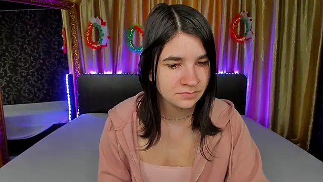  Polly Love  online show from April 2026 06:03:01 AM