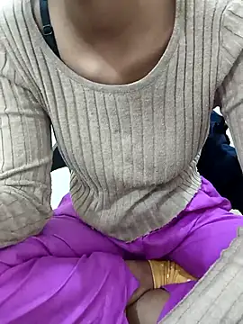 Aradhna cute online show from January 2025 11:53:01 AM