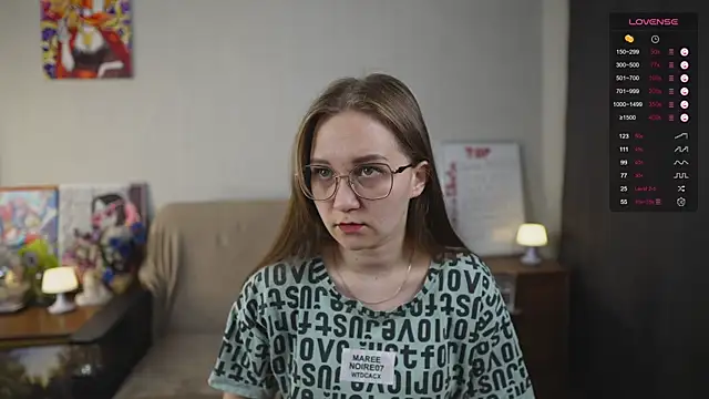 Snapshot of Miatiny chatting on October 2025 02:52:01 AM Miatiny online show from October 2025 02:52:01 AM