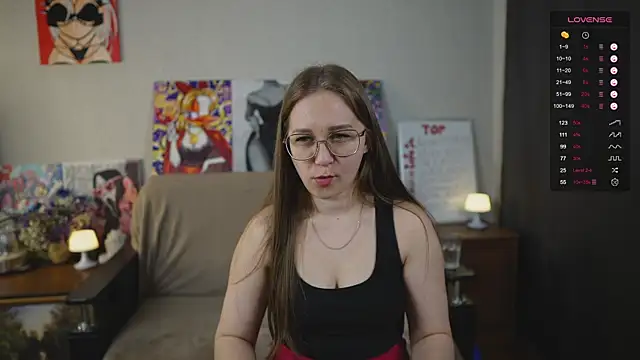 Snapshot of Miatiny chatting on November 2025 05:23:01 PM Miatiny online show from November 2025 05:23:01 PM