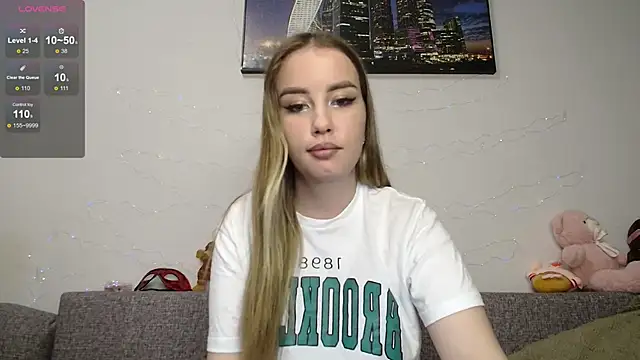 Snapshot of sweet_girl_Vr chatting on December 2024 11:55:01 AM sweet girl Vr online show from December 2024 11:55:01 AM