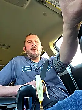 Snapshot of MrMechanic38 chatting on February 2026 01:51:02 PM MrMechanic38 online show from February 2026 01:51:02 PM